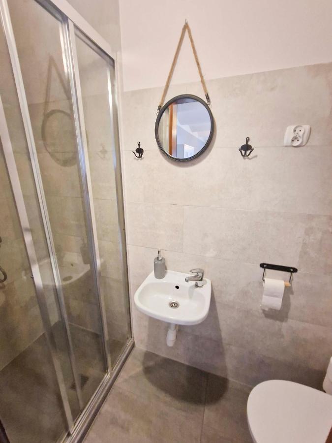 Zielona Przystan Otel Manasterz Dış mekan fotoğraf