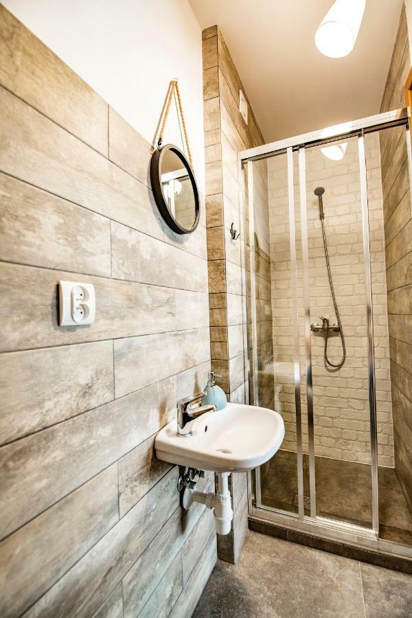 Zielona Przystan Otel Manasterz Dış mekan fotoğraf