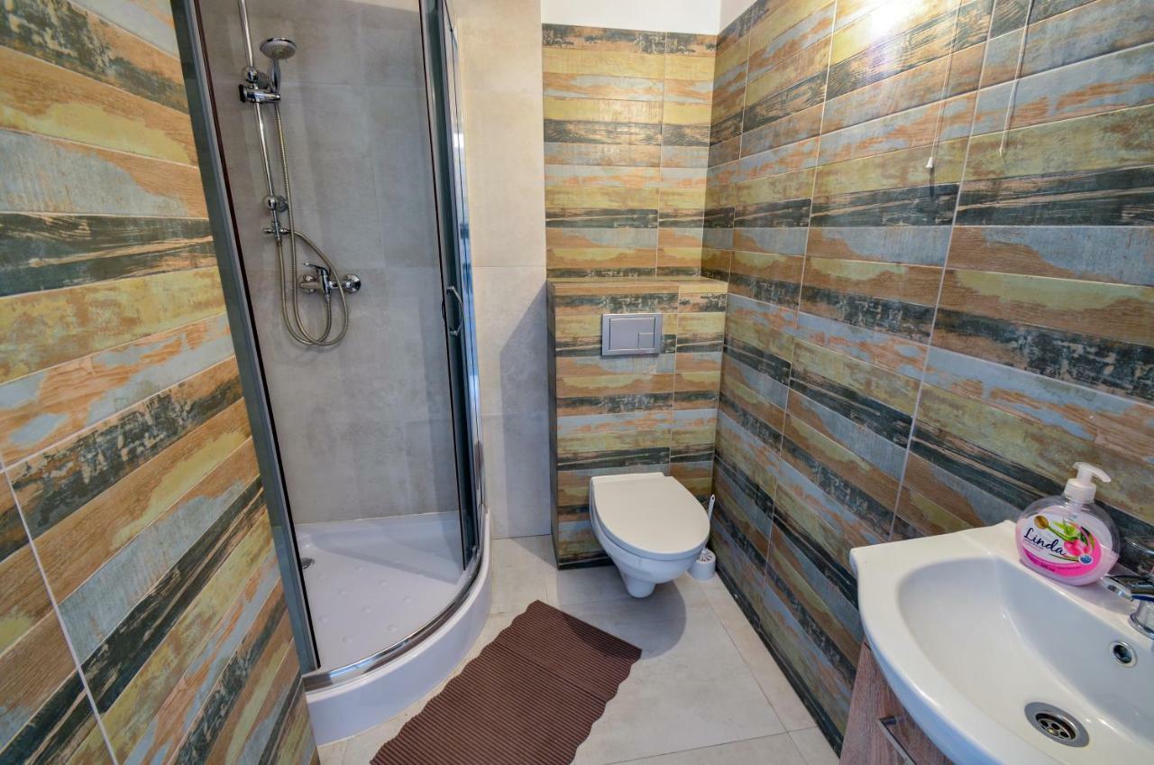 Zielona Przystan Otel Manasterz Dış mekan fotoğraf